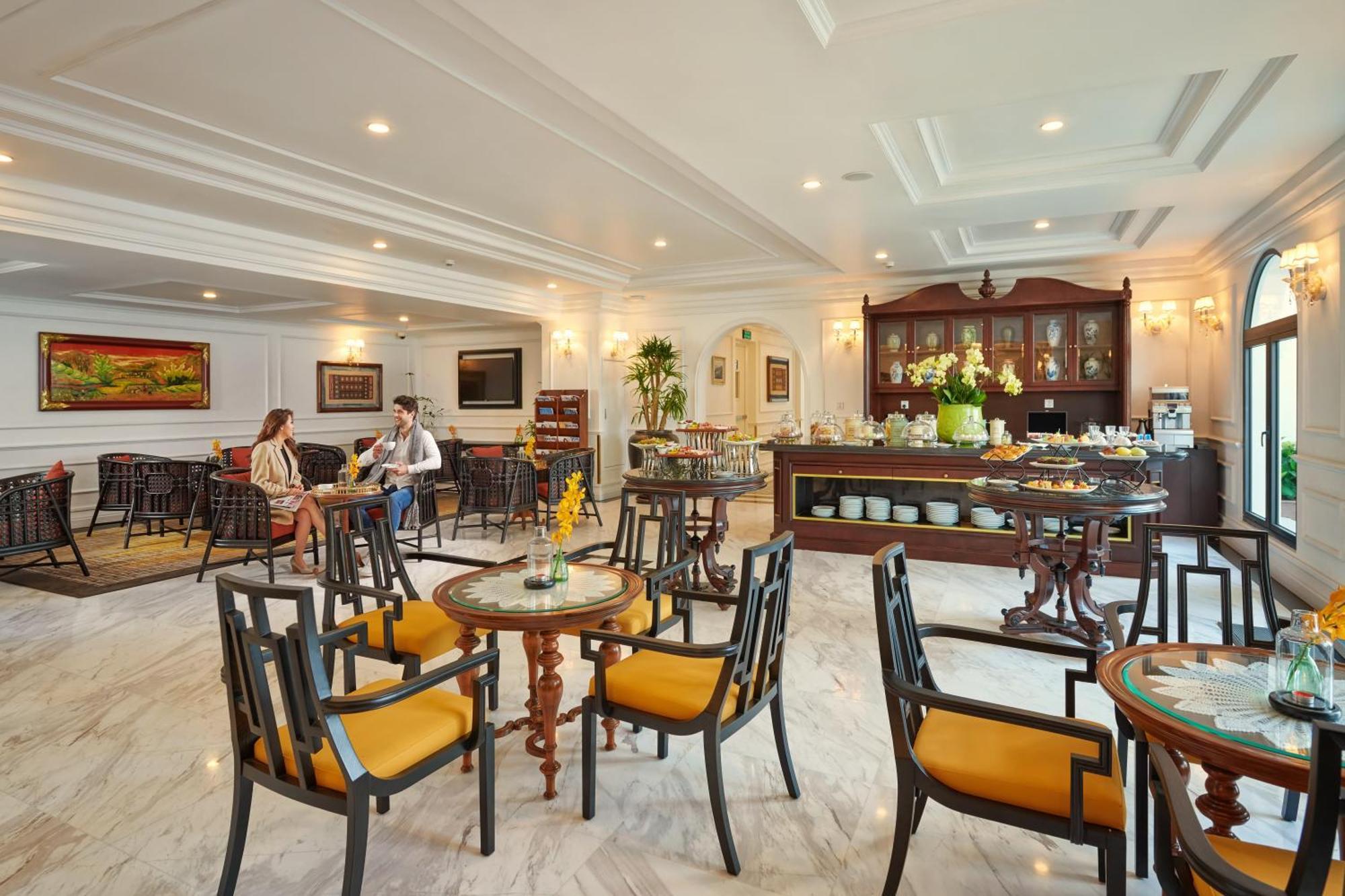 Silk Path Grand Sapa Resort & Spa Экстерьер фото The restaurant