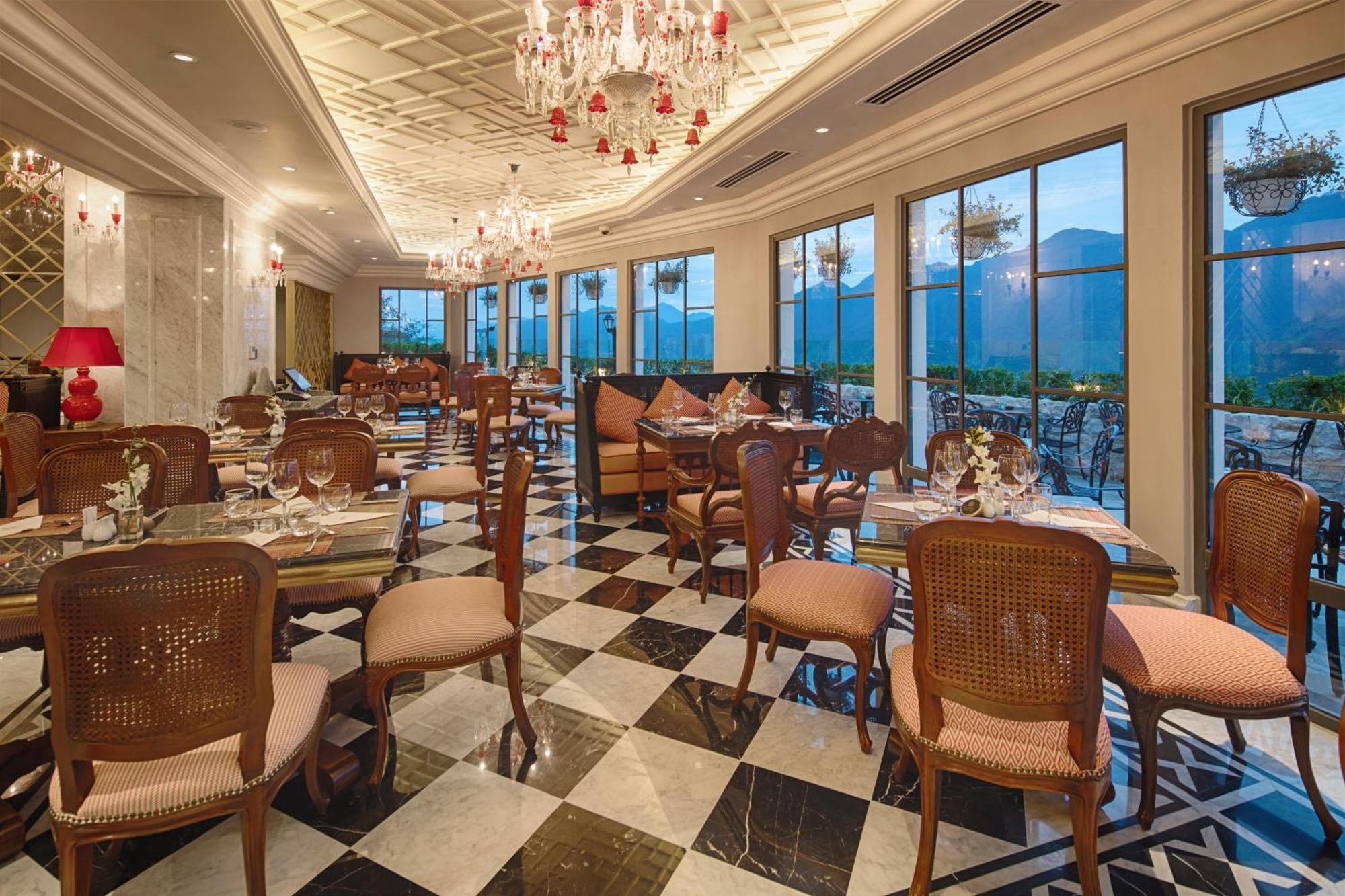 Silk Path Grand Sapa Resort & Spa Экстерьер фото The restaurant