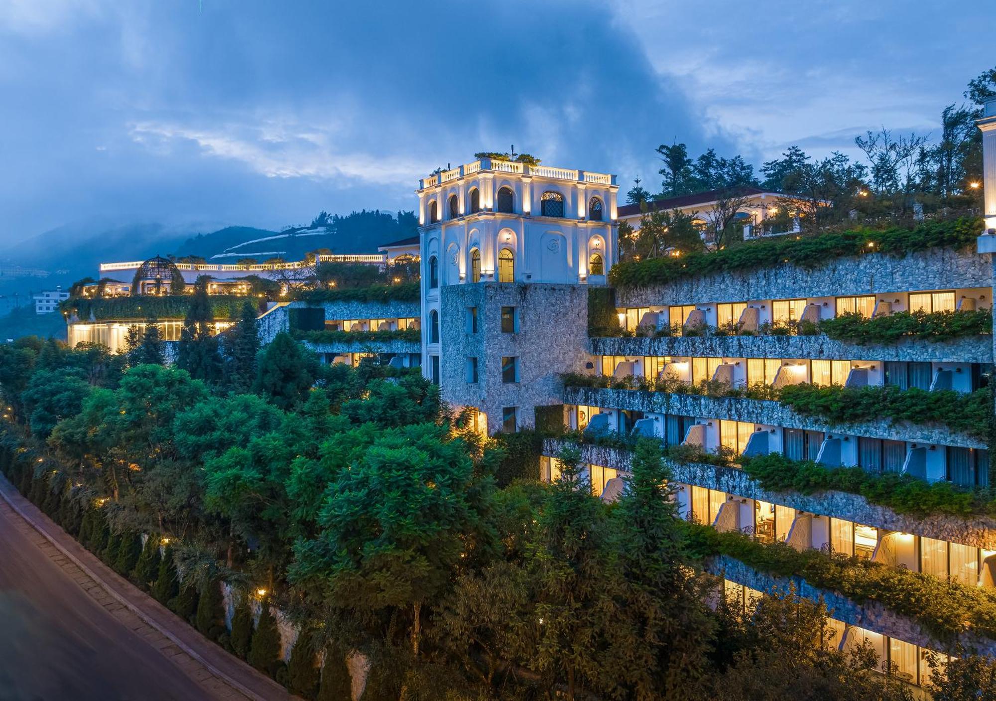 Silk Path Grand Sapa Resort & Spa Экстерьер фото The InterContinental Danang Sun Peninsula Resort
